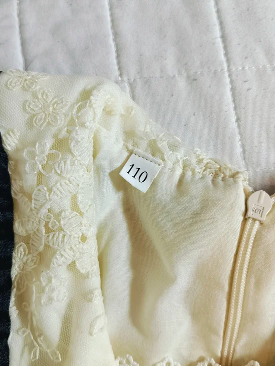 & Other Stories Cream Lace Long-Sleeve Girls Dress with Black Trim - Picture 4 of 6